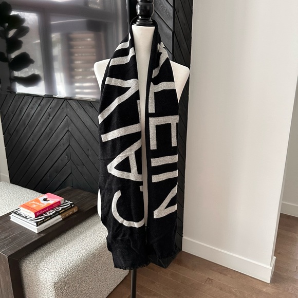 CALVIN KLEIN scarf reversible - Picture 2 of 5